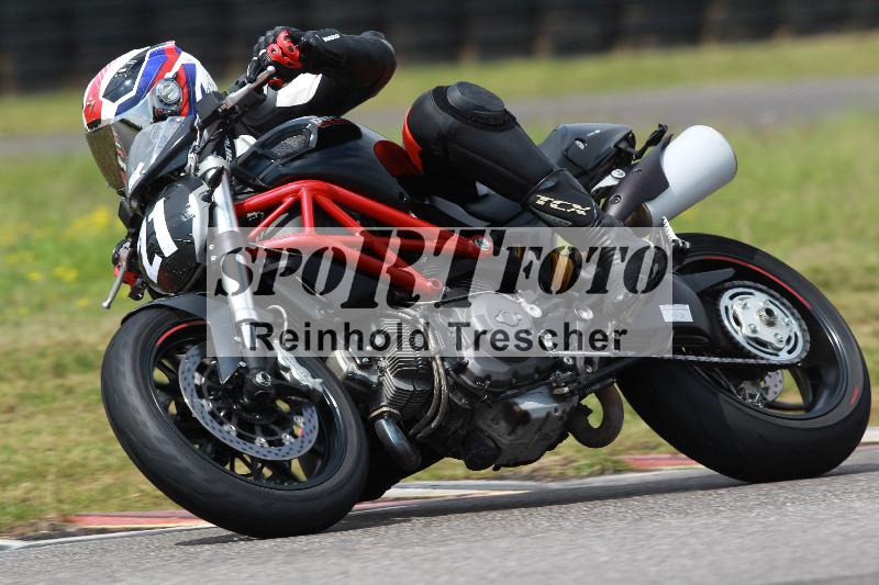 Archiv-2022/13 25.04.2022 Plüss Moto Sport ADR/Freies Fahren/21